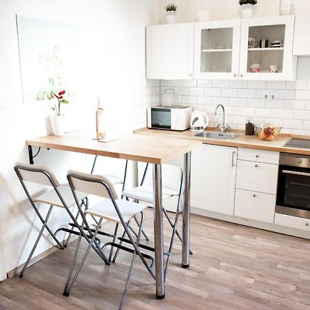 N28 Studio Apartment In Andrassy Boulevard. Boedapest Buitenkant foto