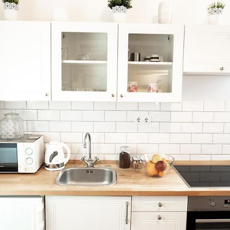 N28 Studio Apartment In Andrassy Boulevard. Boedapest Buitenkant foto