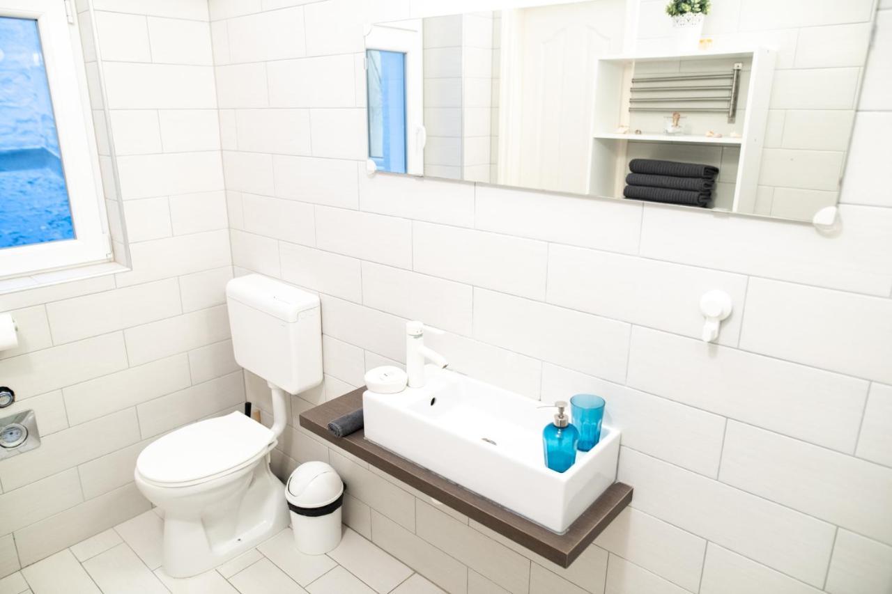 N28 Studio Apartment In Andrassy Boulevard. Boedapest Buitenkant foto
