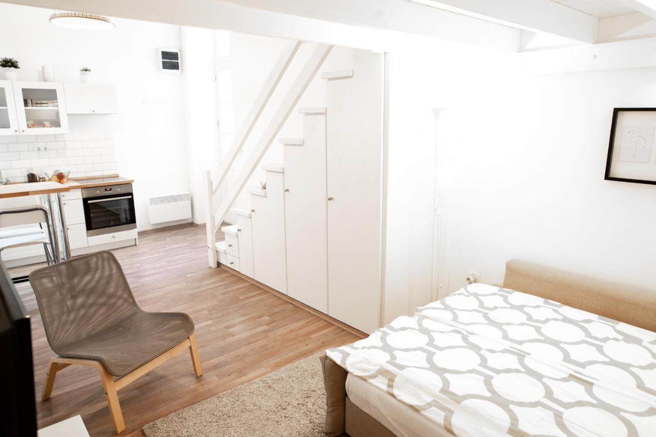 N28 Studio Apartment In Andrassy Boulevard. Boedapest Buitenkant foto